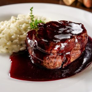Filé ao Molho de Vinho
